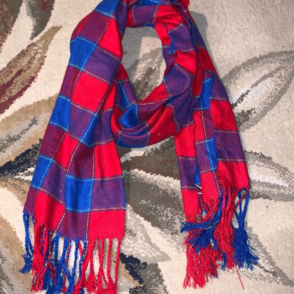 Hollister plaid scarf